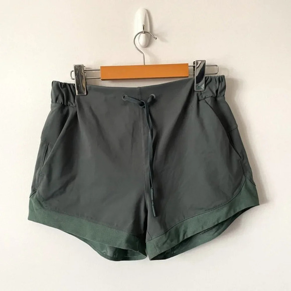 Lululemon  Sunsetting Shorts Juniper Green Size 4 - Picture 5 of 7